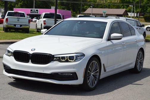 White 2018 BMW 540 540i Sedan 4D
