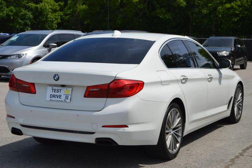 White 2018 BMW 540 540i Sedan 4D