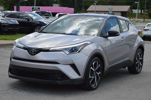Silver 2019 Toyota C-HR XLE