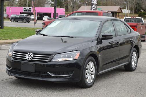 2014 Volkswagen Passat 1.8T S