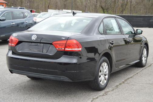 2014 Volkswagen Passat 1.8T S