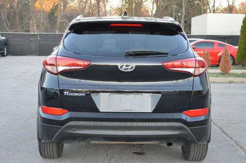 2017 Hyundai TUCSON SE Plus