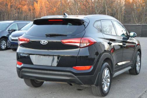 2017 Hyundai TUCSON SE Plus