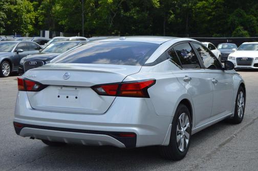 Brilliant Silver Metallic 2020 Nissan Altima S FWD