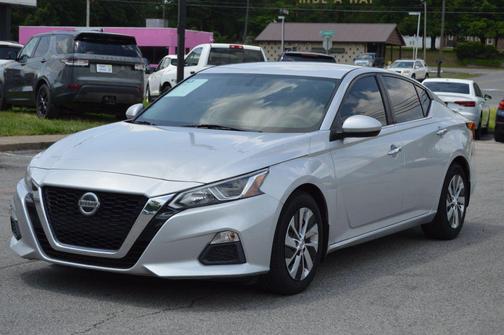 Brilliant Silver Metallic 2020 Nissan Altima S FWD