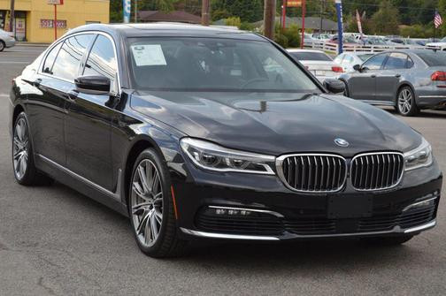 2016 BMW 750 i xDrive