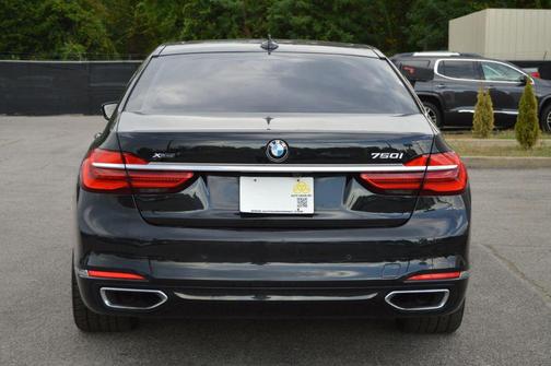 2016 BMW 750 i xDrive
