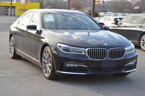 2016 BMW 750 i xDrive