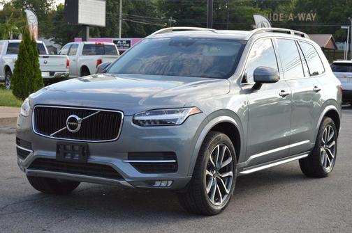 2019 Volvo XC90 T6 Momentum