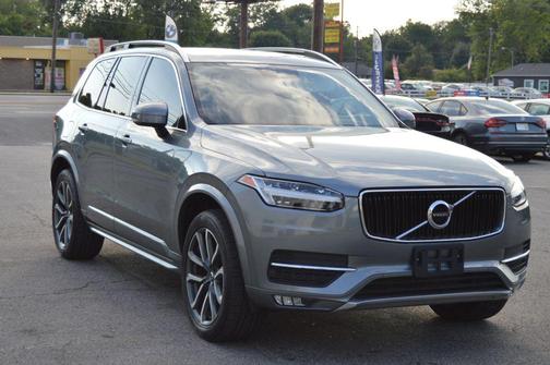 2019 Volvo XC90 T6 Momentum