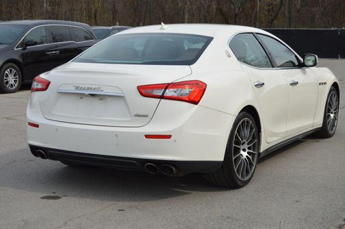 2016 Maserati Ghibli S