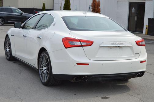 2016 Maserati Ghibli S