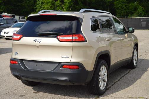 2015 Jeep Cherokee Sport
