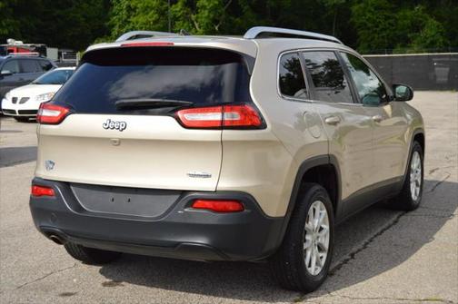 2015 Jeep Cherokee Sport