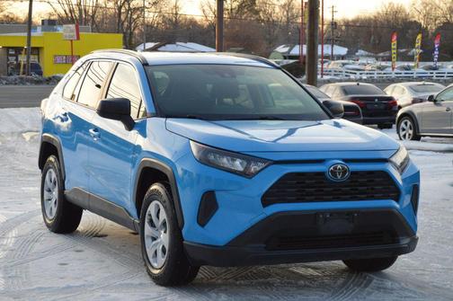 2019 Toyota RAV4 LE