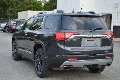 2017 GMC Acadia Denali