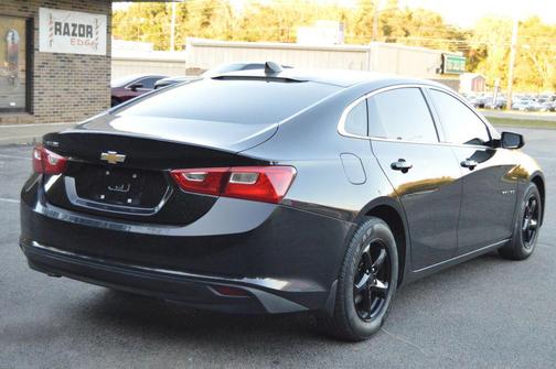 2017 Chevrolet Malibu 1LS