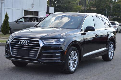 Black 2018 Audi Q7 3.0T Premium