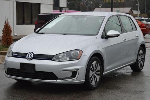 2016 Volkswagen e-Golf SE