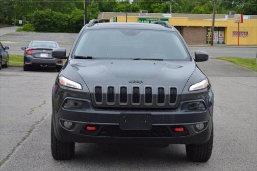 2016 Jeep Cherokee Sport