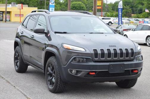 2016 Jeep Cherokee Sport