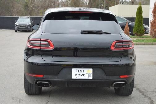 2017 Porsche Macan Macan Sport Edition