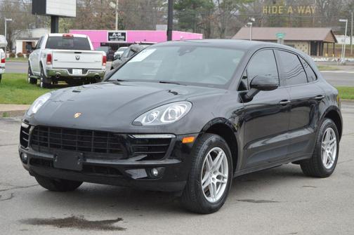 2017 Porsche Macan Macan Sport Edition