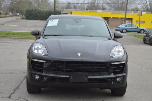 2017 Porsche Macan Macan Sport Edition