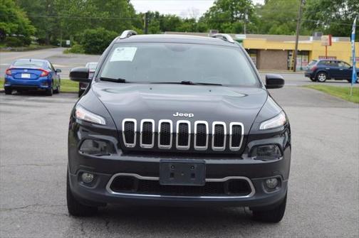 2016 Jeep Cherokee Sport