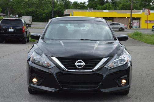 Super Black 2018 Nissan Altima 2.5 SR
