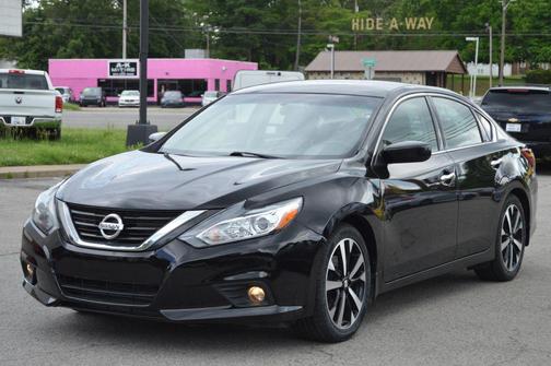 Super Black 2018 Nissan Altima 2.5 SR