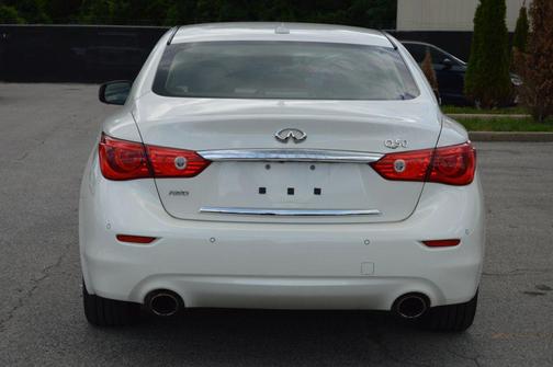 Majestic White 2016 INFINITI Q50 2.0T Premium