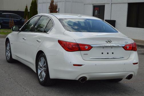 Majestic White 2016 INFINITI Q50 2.0T Premium
