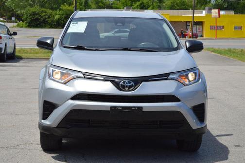 Silver Sky Metallic 2018 Toyota RAV4 LE