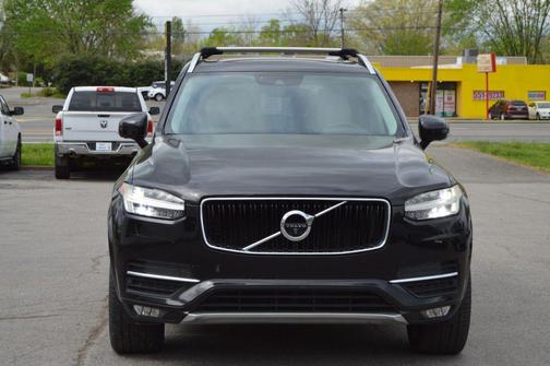 2016 Volvo XC90 T6 Momentum