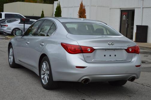 2015 INFINITI Q50 Premium