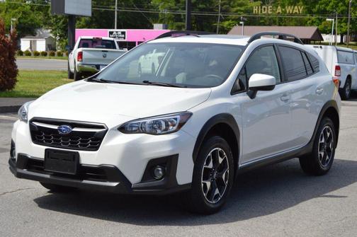 Crystal White Pearl 2019 Subaru Crosstrek 2.0i Premium