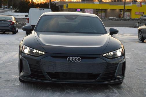 2023 Audi e-tron GT Premium Plus quattro