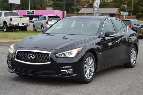 2015 INFINITI Q50 Sport