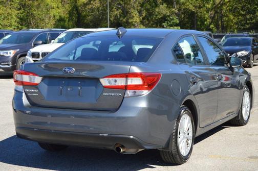 2018 Subaru Impreza 2.0i Premium