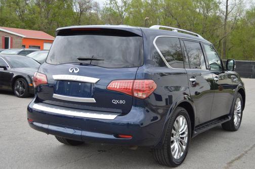 2017 INFINITI QX80 Base