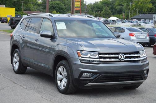 Reflex Silver Metallic 2018 Volkswagen Atlas 3.6L SE
