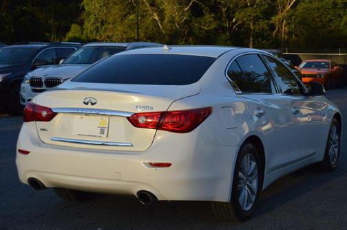 2015 INFINITI Q50 Base