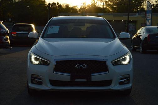 2015 INFINITI Q50 Base