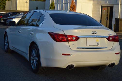 2015 INFINITI Q50 Base