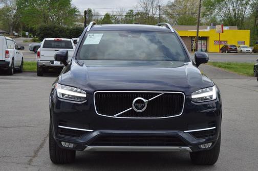 2017 Volvo XC90 T6 Momentum