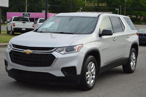 Silver Ice Metallic 2021 Chevrolet Traverse LS