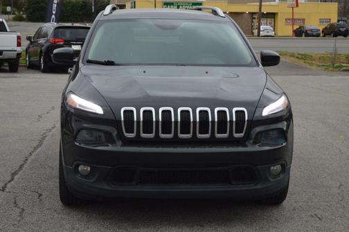 Brilliant Black Crystal Pearlcoat 2015 Jeep Cherokee Sport