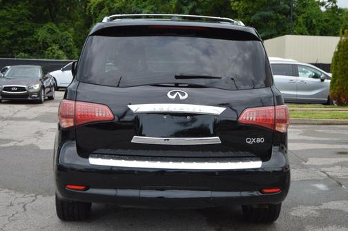 Black 2016 INFINITI QX80 Limited