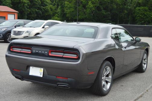 2015 Dodge Challenger SXT